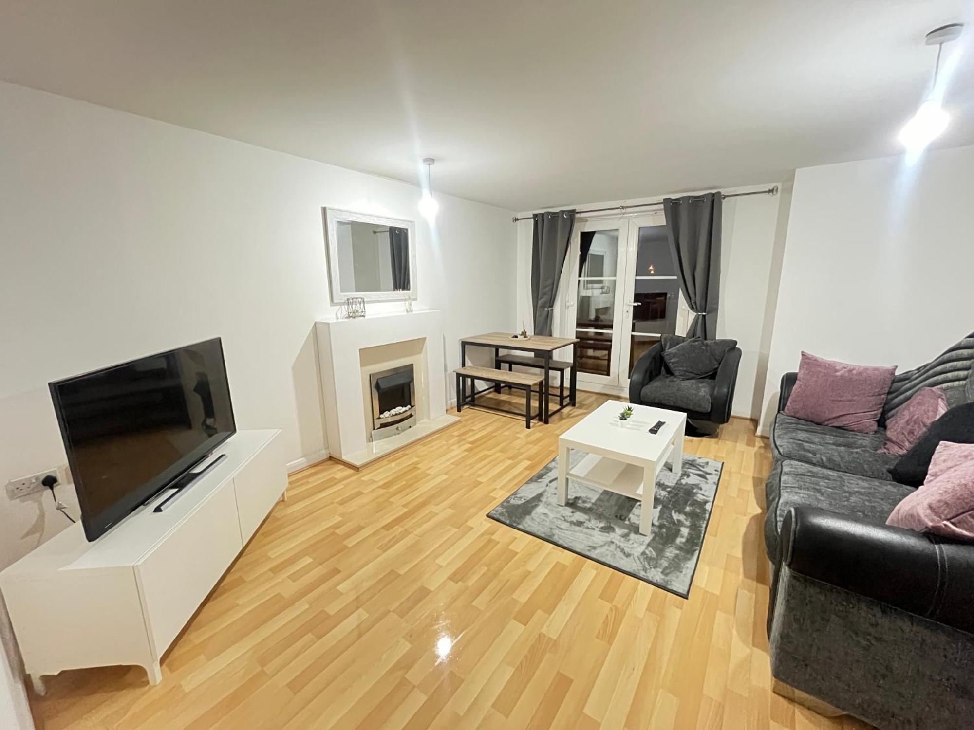 High End Luxury 2 Bed Apartment Birmingham Bagian luar foto